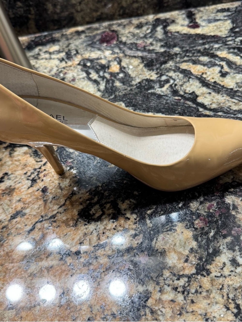 MICHAEL Michael Kors Nude Patent Flex Pump - Picture 2 of 10